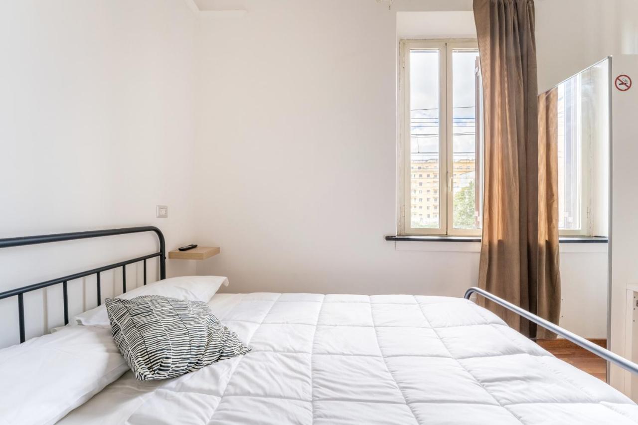 Rooms Piramide โรม ภายนอก รูปภาพ