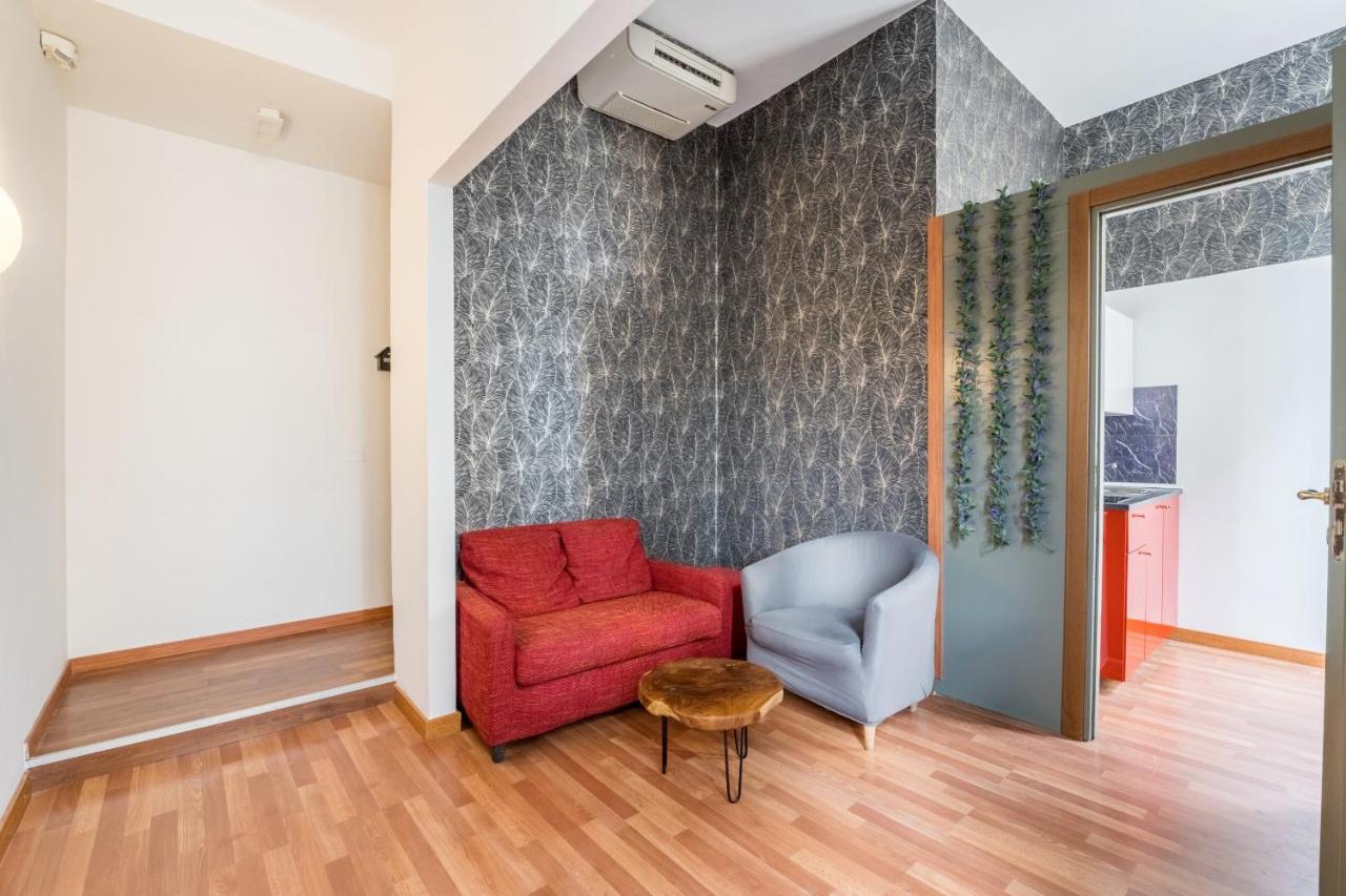 Rooms Piramide โรม ภายนอก รูปภาพ