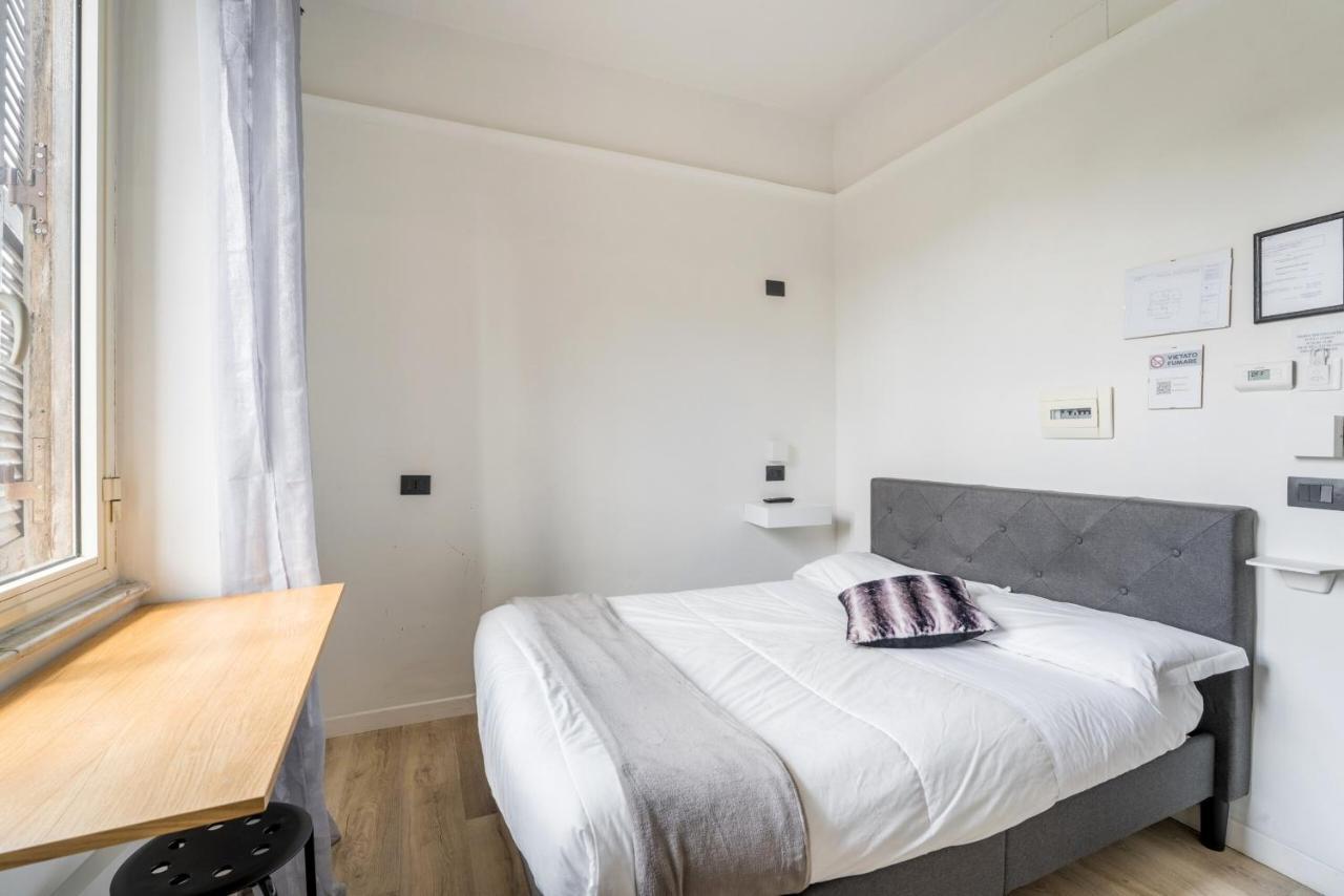 Rooms Piramide โรม ภายนอก รูปภาพ