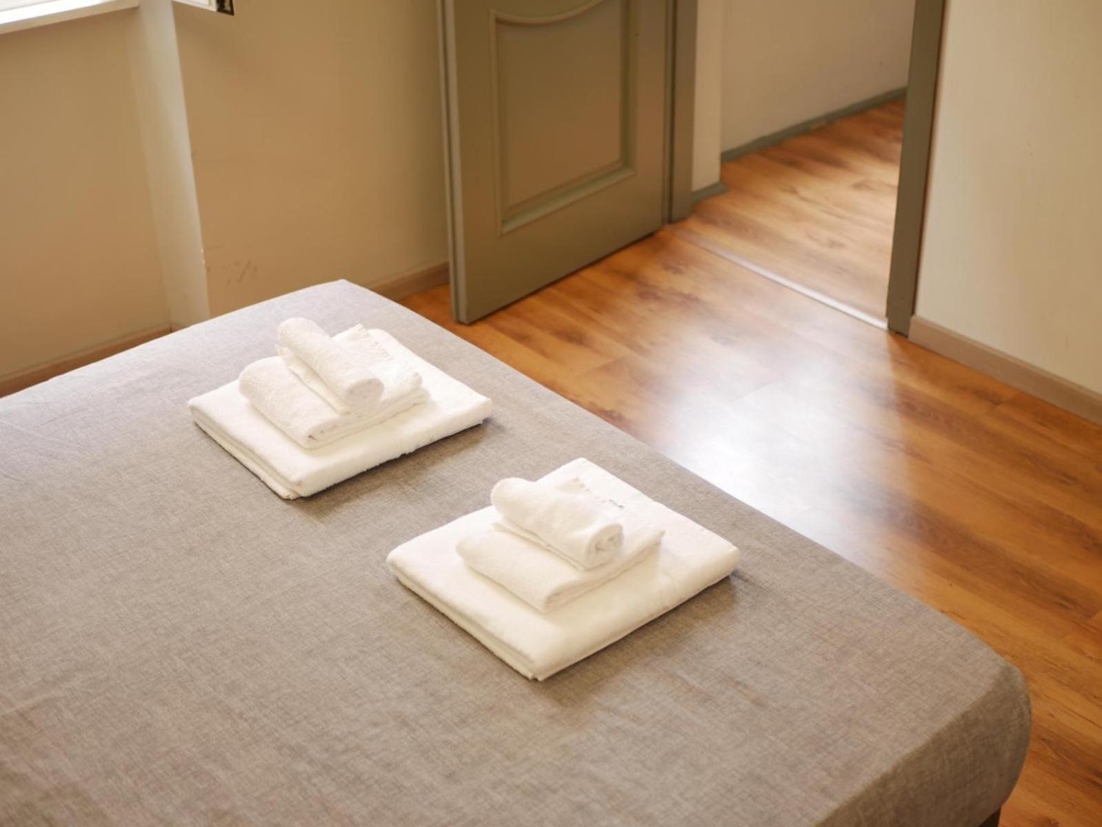 Rooms Piramide โรม ภายนอก รูปภาพ